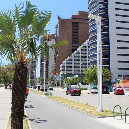 13 FLAT BEIRA MAR Com ENERGIA, VAGA, 3 CAMAS, WI-FI e AR Fortaleza (Ceara) Exterior foto