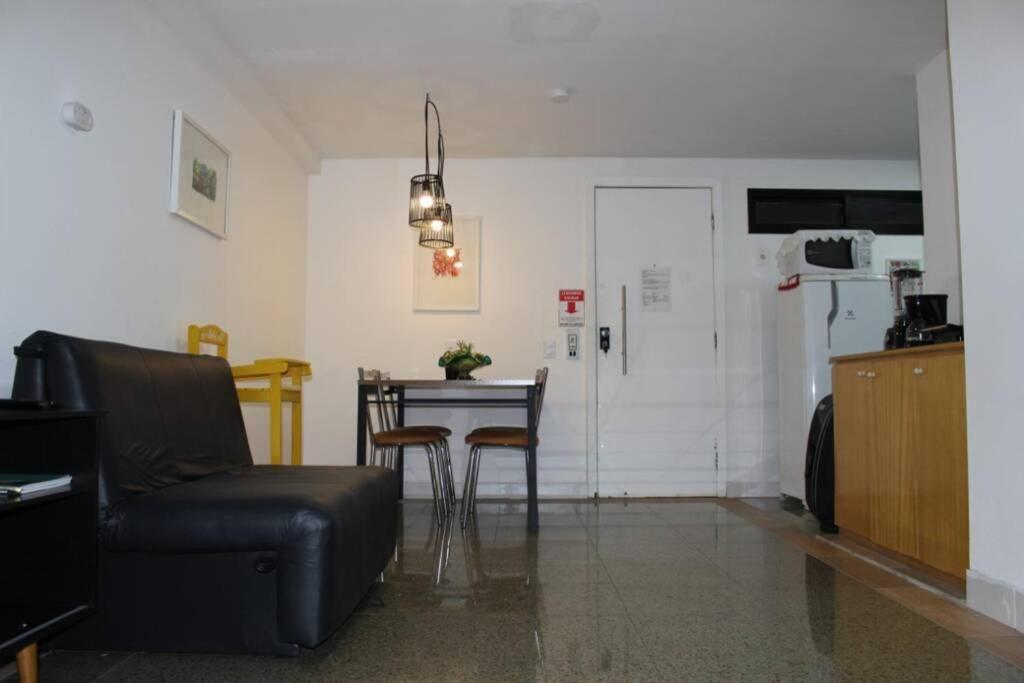 13 FLAT BEIRA MAR Com ENERGIA, VAGA, 3 CAMAS, WI-FI e AR Fortaleza (Ceara) Exterior foto